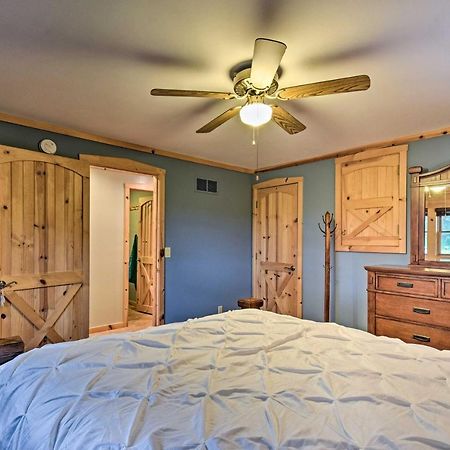 Cozy Amish Country Cabin On Shipshewana Lake! Exterior foto