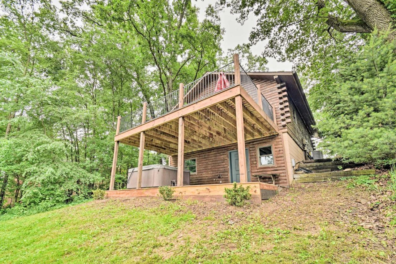Cozy Amish Country Cabin On Shipshewana Lake! Exterior foto